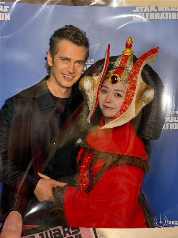 华纳包揽北美票房冠亚军