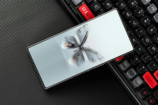 无孔屏+骁龙8至尊领先版双芯！红魔10S Pro系列今日发布：参数汇总来了