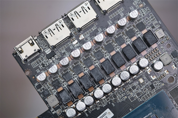 第四代电竞之心！铭瑄RTX 5070 iCraft OC 12G图赏