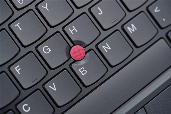 经典小红帽设计！联想ThinkPad E14 2025图赏