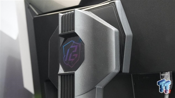 华擎推出一款独特QHD显示器：行业首次27寸2K 400Hz！