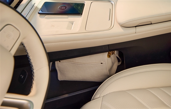 购车就送5年免费换电！蔚来新款ES6/EC6上市：33.8万起