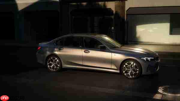 2025第22周30万以上车型销量排名：问界M8险胜宝马3系