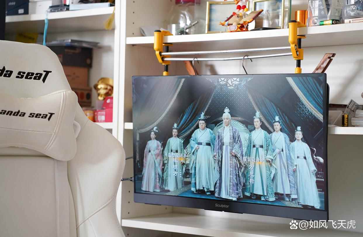 8mm的大屏显示器! 雕塑家4K 27英寸纤薄显示器使用测评