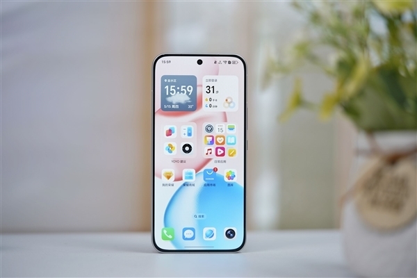 管理层换新首战告捷！荣耀400系列上市首日全渠道销量超越前两代产品