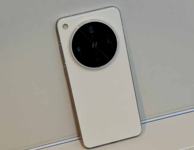 卧槽,2025机皇集体大跳水:五款“神仙价”旗舰手机 卧槽,2025机皇集体大跳水:五款“神仙价”旗舰手机