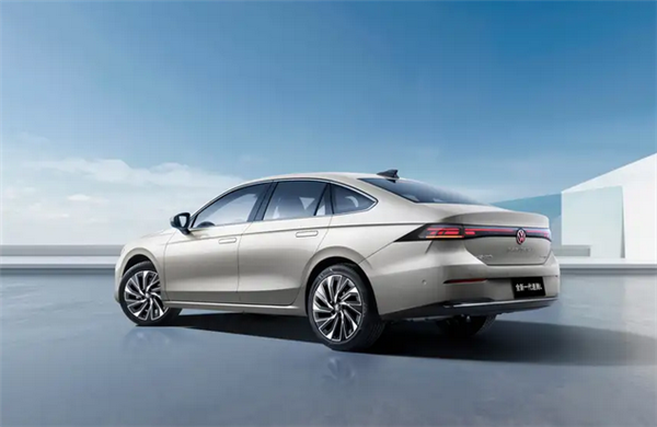 迎合当下用户审美！全新大众速腾官图公布：有望三季度上市