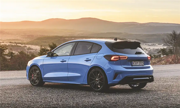 45年传奇落幕！经典钢炮福克斯ST停止接单 11月正式停产