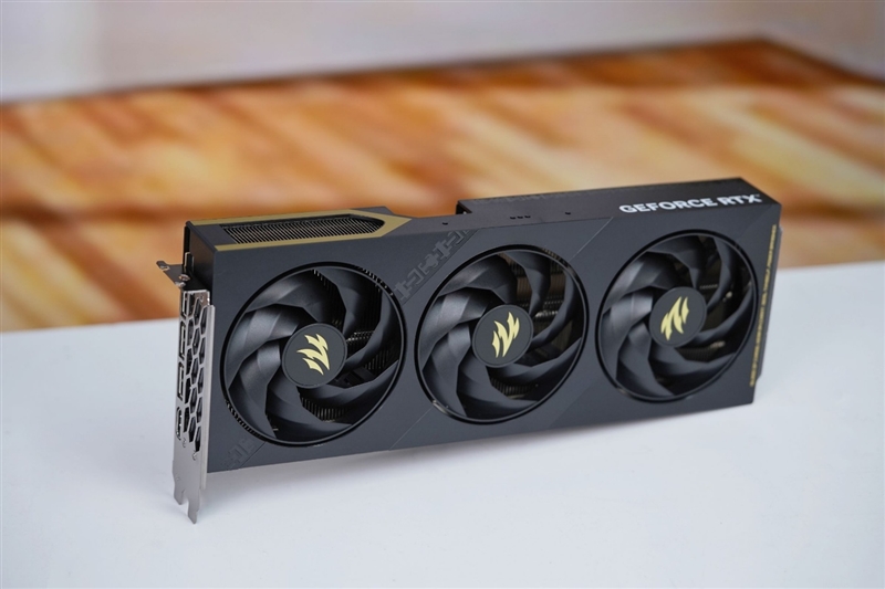 影驰RTX 5060魔刃显卡评测：SSF-Ready甜点 小型机箱也有不错的游戏性能