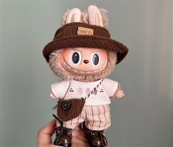 张雨绮直播拆LABUBU：超10万人围观