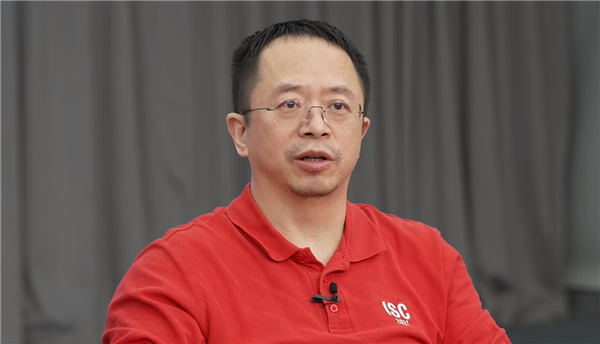 周鸿祎曝360将推智能眼镜：要带显示功能 不带和耳机没区别