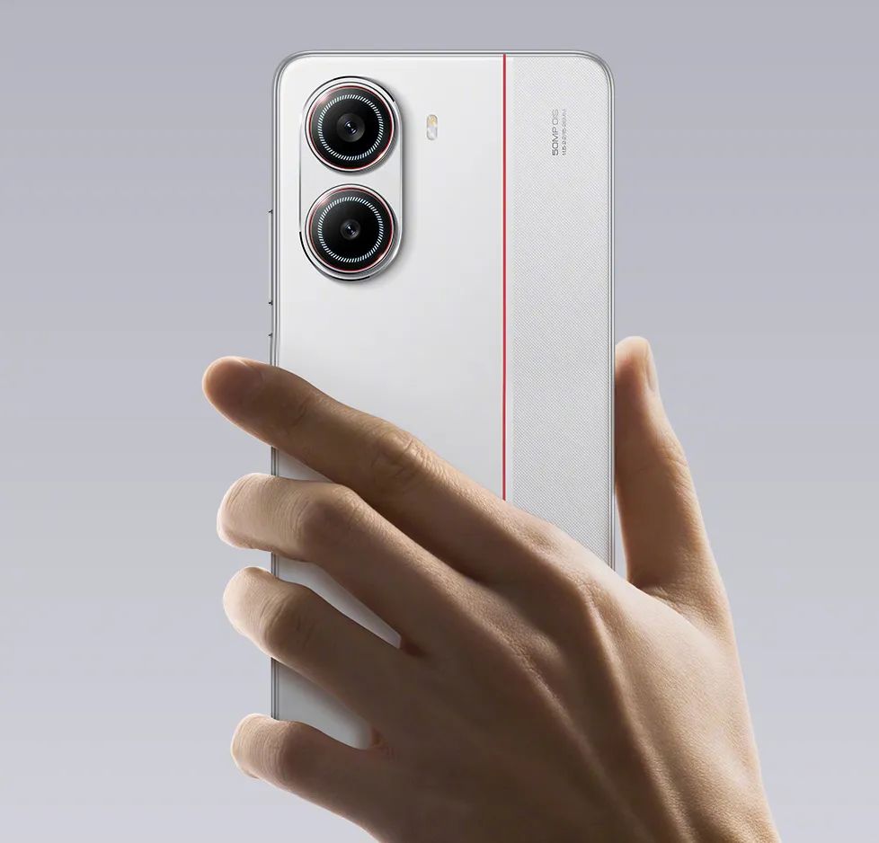 7月公认可以“闭眼入”的3款手机，价格不贵，512G最具“性价比”