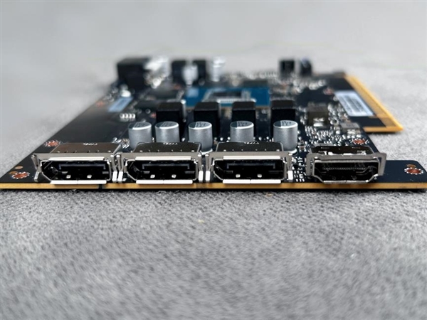 影驰RTX 5050圣刃OC评测：1080P入门战神