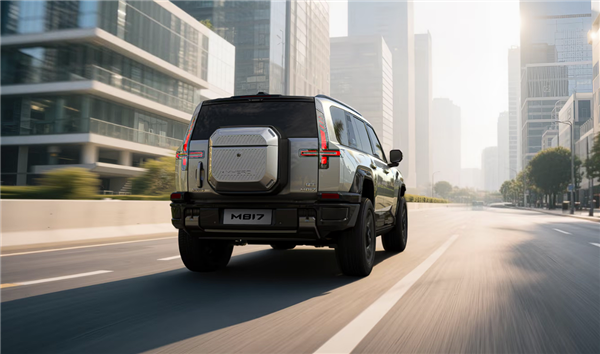 华为座舱、智驾上车！硬派越野东风猛士817开卖：32.99万起