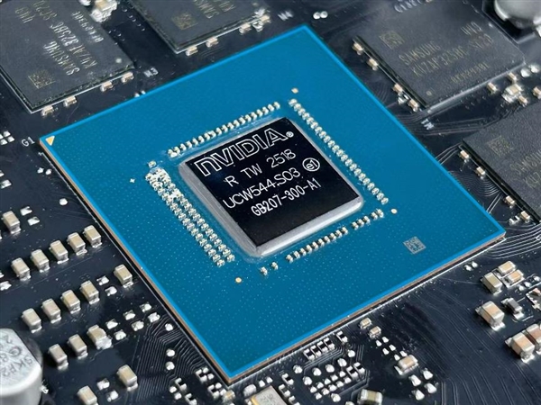 影驰RTX 5050圣刃OC评测：1080P入门战神