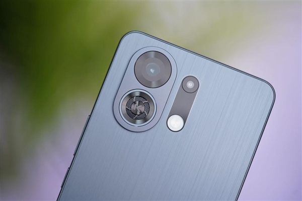 OPPO首款内置风扇手机！OPPO K13 Turbo Pro图赏