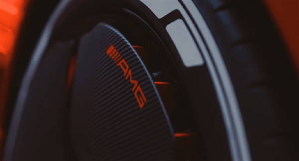 奔驰的新概念车 丑得很难评