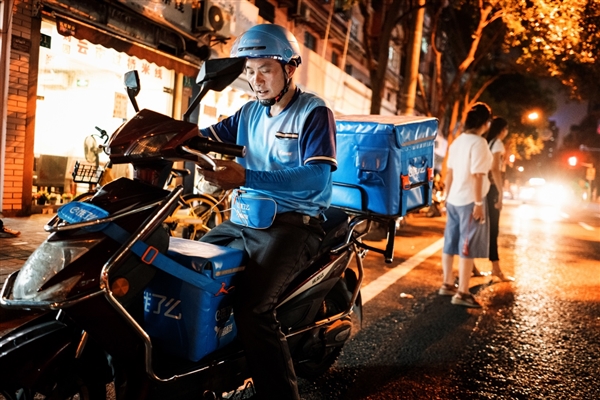 140万商家订单实收双增长 淘宝闪购日订单连续两个周末超9000万