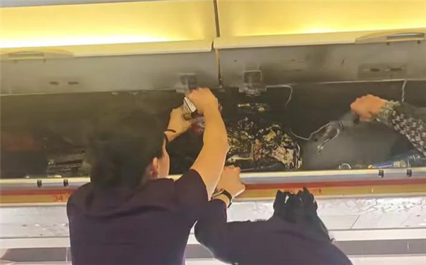 罗马仕充电宝在口袋里自燃：小伙大腿三度烧伤 非召回批次