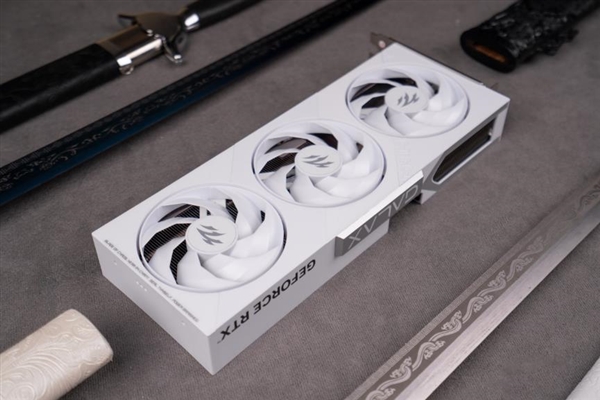 影驰RTX 5050圣刃OC评测：1080P入门战神