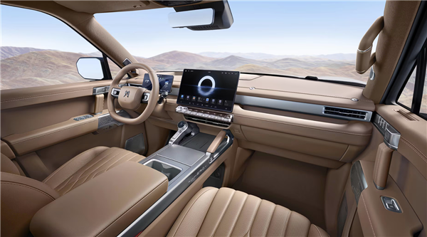 华为座舱、智驾上车！硬派越野东风猛士817开卖：32.99万起