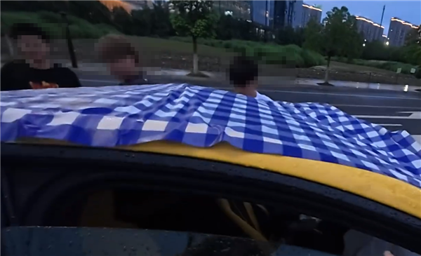 女网红开小米SU7 Ultra出事故 原车主披露更多后续：实惨