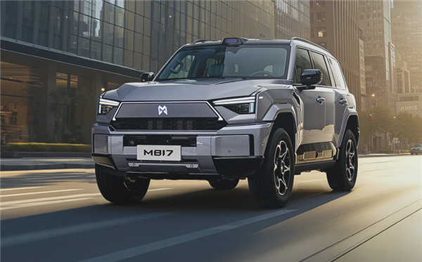 华为座舱、智驾上车！硬派越野东风猛士817开卖：32.99万起