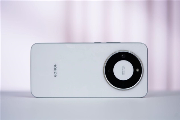 史上最大电池手机！荣耀X70图赏