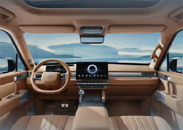 “东风 x 华为智野第一车”！猛士M817官宣7月17日开启预售