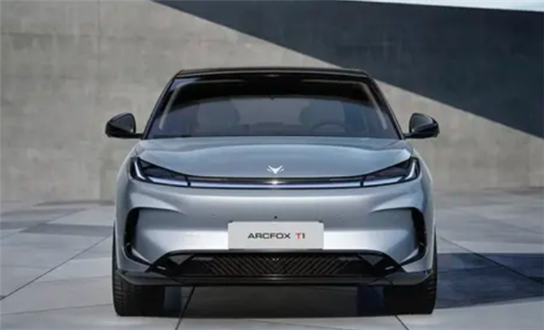 10万级纯电小车再添一员！极狐T1官图发布：8月下旬预售