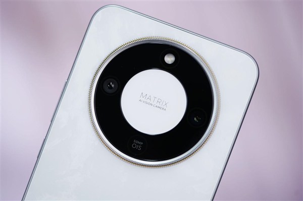 史上最大电池手机！荣耀X70图赏