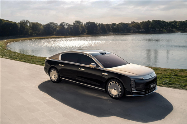 百万级尊界S800保费不过万 博主：比同级豪华车便宜一半还多