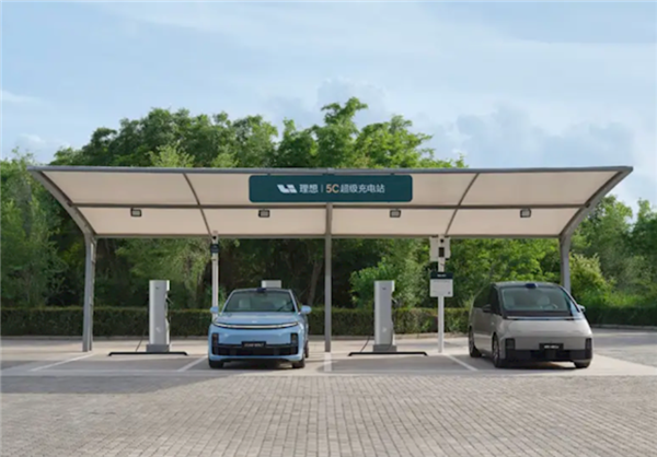 车企自建大功率充电桩被要求无差别开放 网友热议