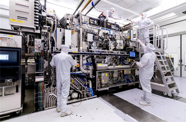 High-NA EUV遇冷！晶圆厂减少依赖：推迟导入时间