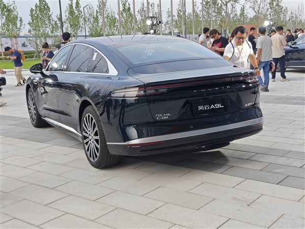 实测能跑2500公里！奇瑞C级轿车风云A9L上市：万起