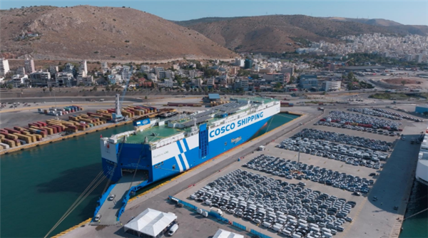 年发电量达41万度！全球最大船载光伏能源汽车运输船完成首航