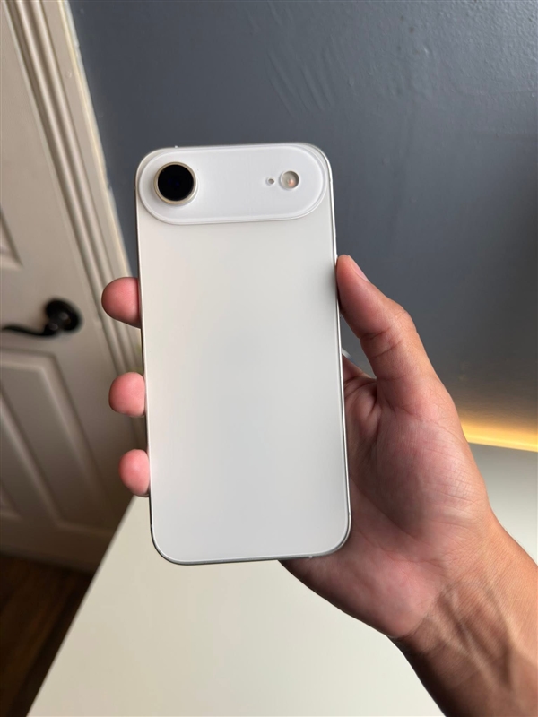 梦回iPhone 7时代！iPhone 17 Air电池曝光：2800mAh