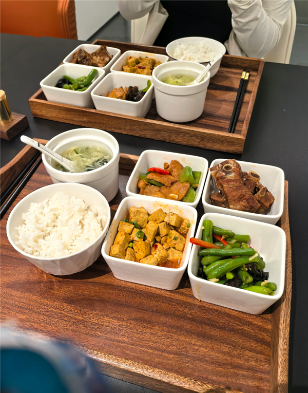 享界S9车主称AEB不制动 实为设置问题：工作人员人肉开测