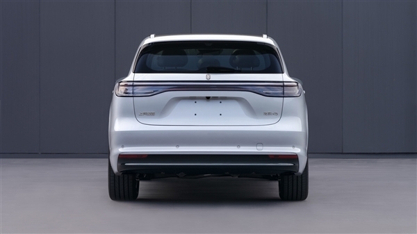 鸿蒙智行最后一界 尚界H5实车曝光：纯电能跑181公里