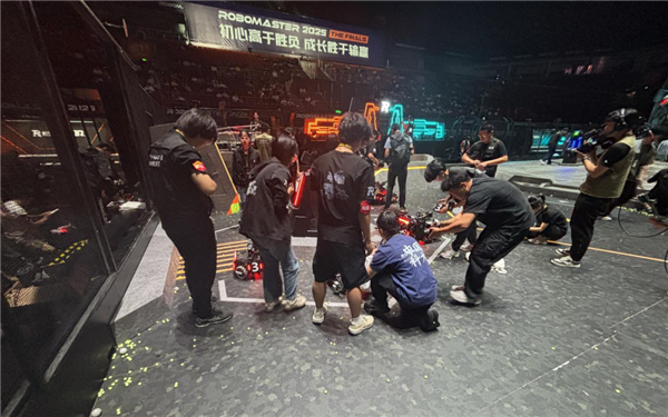 一个比赛 成了十万工程师改变世界的第一步