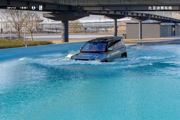 助力百万国人下赛道！比亚迪全地形赛车场开业