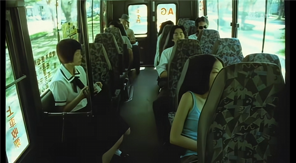 这年头去趟KTV：我仿佛吃到了没熟的见手青