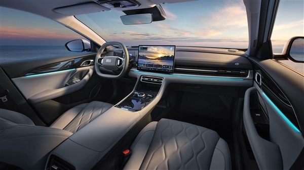 超越比亚迪秦L 吉利银河A7单周狂卖4175辆：混动中型轿车第一