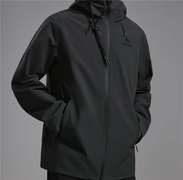 日常300元：美特斯邦威暴雨级冲锋衣118元破冰新低