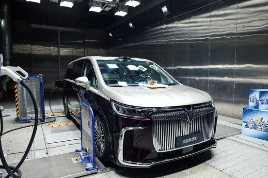 岚图发布岚海智混技术：彻底解决混动车充电慢、续航短痛点