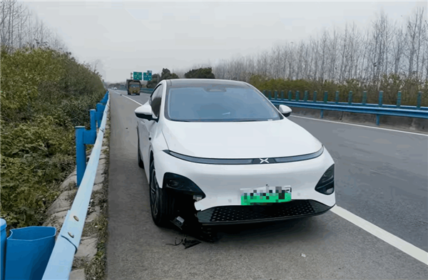 小鹏G6车主拉顺风车出事故被保险拒赔 车主终审胜诉