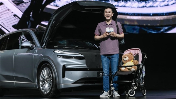 李斌：用户不买蔚来车 30-40%的原因是怕蔚来倒闭