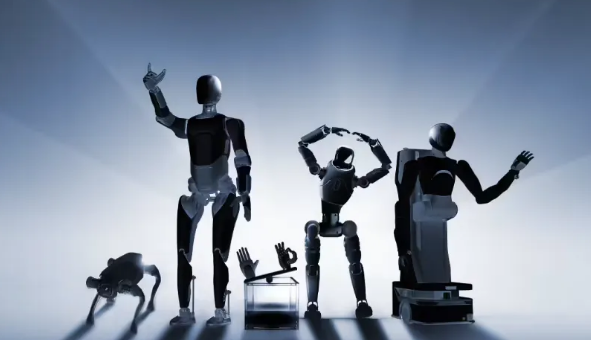 全球首次！智元机器人24小时自主行走 挑战高温Citywalk