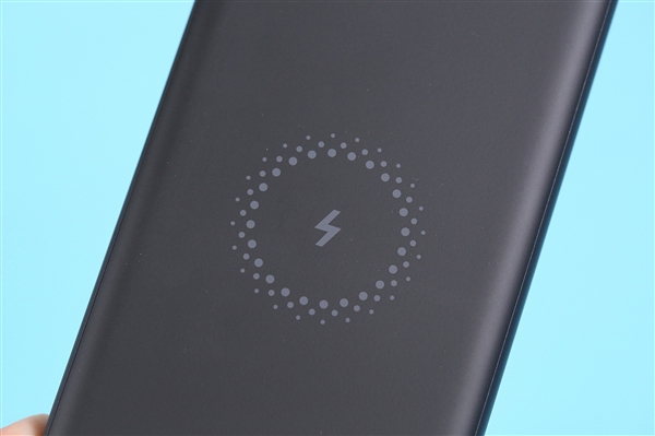 北京消协出手规范共享充电宝服务：保证高电量出借、满5分钟才能收费