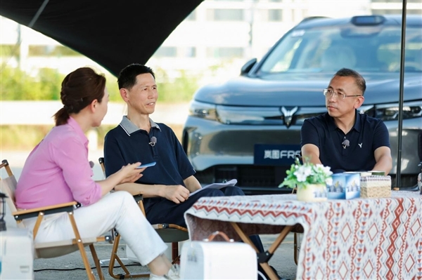 岚图发布岚海智混技术：彻底解决混动车充电慢、续航短痛点